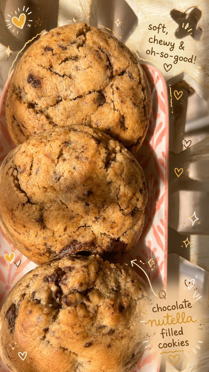 Nutella Stuffed Chewy Cookies